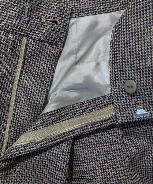 MAISON SPECIAL（メゾンスペシャル）MAISON SPECIAL (メゾンスペシャル) Tuck Balloon Volume Pants カーキ サイズ:SIZE36の古着・服飾アイテム