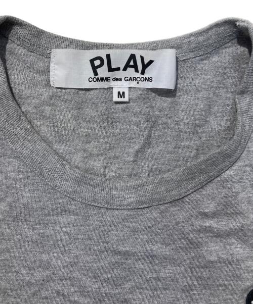 PLAY COMME des GARCONS（プレイコムデギャルソン）PLAY COMME des GARCONS (プレイコムデギャルソン) Tシャツ グレー サイズ:Mの古着・服飾アイテム