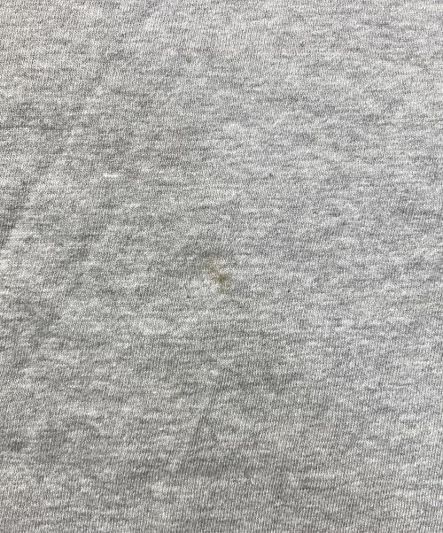 PLAY COMME des GARCONS（プレイコムデギャルソン）PLAY COMME des GARCONS (プレイコムデギャルソン) Tシャツ グレー サイズ:Mの古着・服飾アイテム