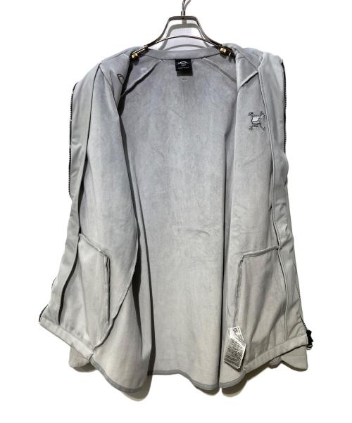 OAKLEY（オークリー）OAKLEY (オークリー) SKULL THERMO WIND JACKET グレー サイズ:Mの古着・服飾アイテム
