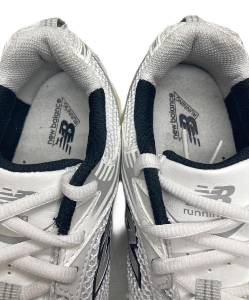 NEW BALANCE（ニューバランス）NEW BALANCE (ニューバランス) スニーカーMR530TA ホワイト サイズ:24.5cmの古着・服飾アイテム