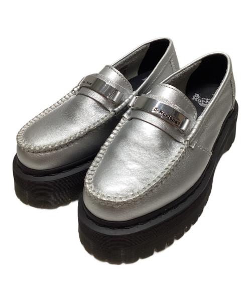 Dr.Martens（ドクターマーチン）Dr.Martens (ドクターマーチン) Penton II Quad Metallic Leather Loafers シルバー サイズ:UK4の古着・服飾アイテム