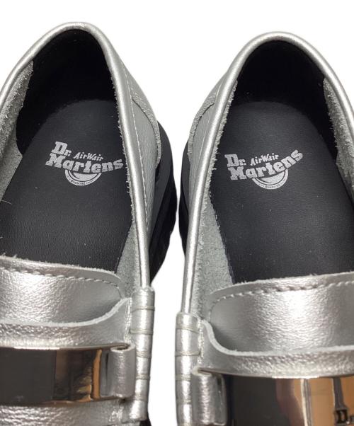 Dr.Martens（ドクターマーチン）Dr.Martens (ドクターマーチン) Penton II Quad Metallic Leather Loafers シルバー サイズ:UK4の古着・服飾アイテム