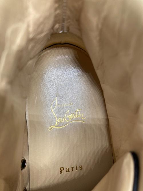 Christian Louboutin（クリスチャン・ルブタン）Christian Louboutin (クリスチャン・ルブタン) METAL PATENT SPIKERS ブラック×レッド サイズ:40 1/2の古着・服飾アイテム