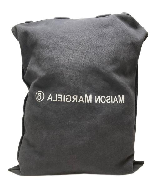 MM6 Maison Margiela（エムエムシックスメゾンマルジェラ）MM6 Maison Margiela (エムエムシックスメゾンマルジェラ) INSIDEOUT LOGO BERLIN BAG グレーの古着・服飾アイテム