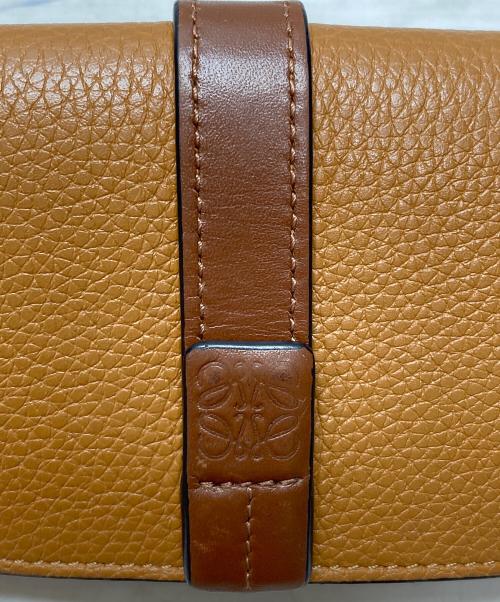 LOEWE（ロエベ）LOEWE (ロエベ) トライフォールド ウォレット ブラウンの古着・服飾アイテム