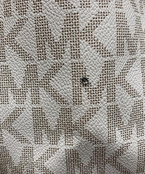 MICHAEL KORS（マイケルコース）MICHAEL KORS (マイケルコース) JET SET ITEM LG EW TZ TOTE アイボリーの古着・服飾アイテム
