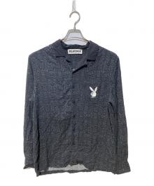 PLAY BOY BY PACSUN（プレイボーイ バイ パクサン）の古着「パイソン柄オープンカラーシャツ」｜ブラック