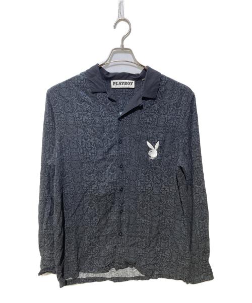 PLAY BOY BY PACSUN（プレイボーイ バイ パクサン）PLAY BOY BY PACSUN (プレイボーイ バイ パクサン) パイソン柄オープンカラーシャツ ブラック サイズ:Mの古着・服飾アイテム