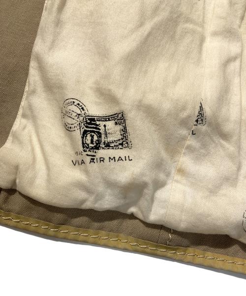 ISSEY MIYAKE（イッセイミヤケ）ISSEY MIYAKE (イッセイミヤケ) レザーパイピングジャケット ベージュ サイズ:3の古着・服飾アイテム