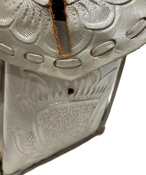 Carving Tribes（カービングトライブス）CARVING TRIBES (カービングトライブス) トートバッグ シルバーの古着・服飾アイテム