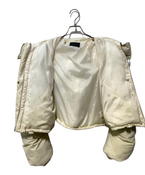 KBF（ケービーエフ）KBF (ケービーエフ) 中綿ジャケット アイボリー サイズ:SIZE ONEの古着・服飾アイテム