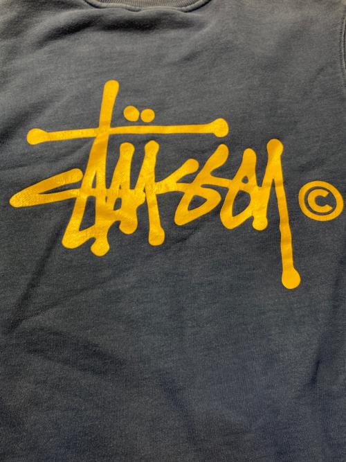stussy（ステューシー）stussy (ステューシー) ロゴプリントクルーネックスウェット ネイビー サイズ:Sの古着・服飾アイテム