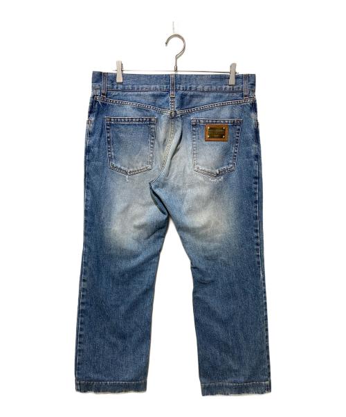 DOLCE & GABBANA（ドルチェ＆ガッバーナ）DOLCE & GABBANA (ドルチェ＆ガッバーナ) ゴールドプレート付デニムパンツ インディゴ サイズ:SIZE 50の古着・服飾アイテム
