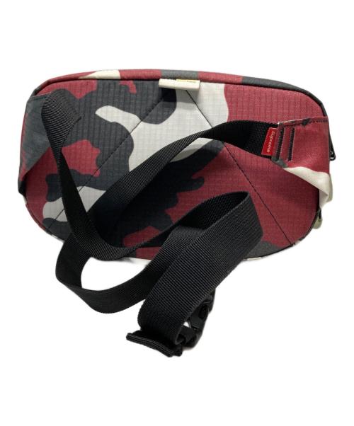 SUPREME（シュプリーム）Supreme (シュプリーム) Waist Bagレッドカモ柄 レッドの古着・服飾アイテム