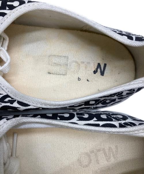 VANS（ヴァンズ）VANS (ヴァンズ) CDG (シーディージー) OTW by VANS Authenticローカットスニーカー ホワイト×ブラック サイズ:30の古着・服飾アイテム
