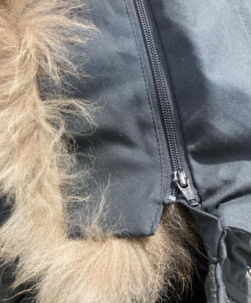 Pyrenex（ピレネックス）Pyrenex (ピレネックス) GRENOBLE FUR INT'L グルノーブルファーフーデットダウンコート ブラック サイズ:40の古着・服飾アイテム