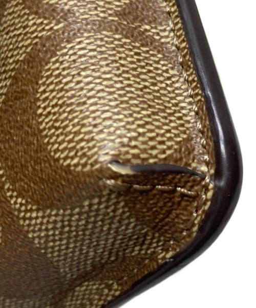 COACH（コーチ）COACH (コーチ) シグネチャースマホショルダーバッグ ブラウン×イエローの古着・服飾アイテム