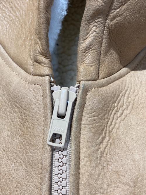 stussy（ステューシー）stussy (ステューシー) Shearling Hooded Jaket ベージュ サイズ:Mの古着・服飾アイテム