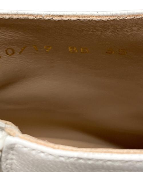 STUART WEITZMAN（スチュアートワイツマン）STUART WEITZMAN (スチュアートワイツマン) ホワイトナッパレザーショートブーツ ホワイト サイズ:35の古着・服飾アイテム