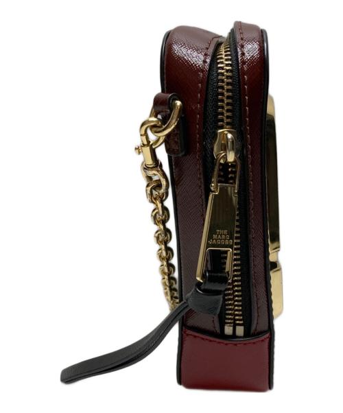 MARC JACOBS（マークジェイコブス）MARC JACOBS (マークジェイコブス) チェーンショルダーバッグ ブラック×レッドの古着・服飾アイテム