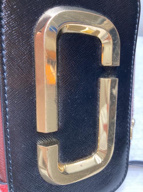 MARC JACOBS（マークジェイコブス）MARC JACOBS (マークジェイコブス) チェーンショルダーバッグ ブラック×レッドの古着・服飾アイテム