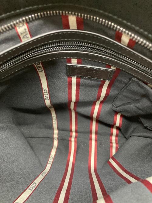 BALLY（バリー）BALLY (バリー) レザーショルダーバッグ ブラックの古着・服飾アイテム