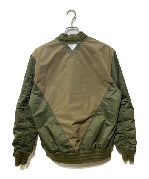 adidas（アディダス）adidas (アディダス) WHITE MOUNTAINEERING (ホワイトマウンテ二アニング) ブルゾンジャケット オリーブ サイズ:Lの古着・服飾アイテム