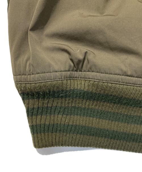 adidas（アディダス）adidas (アディダス) WHITE MOUNTAINEERING (ホワイトマウンテ二アニング) ブルゾンジャケット オリーブ サイズ:Lの古着・服飾アイテム