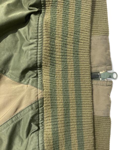 adidas（アディダス）adidas (アディダス) WHITE MOUNTAINEERING (ホワイトマウンテ二アニング) ブルゾンジャケット オリーブ サイズ:Lの古着・服飾アイテム