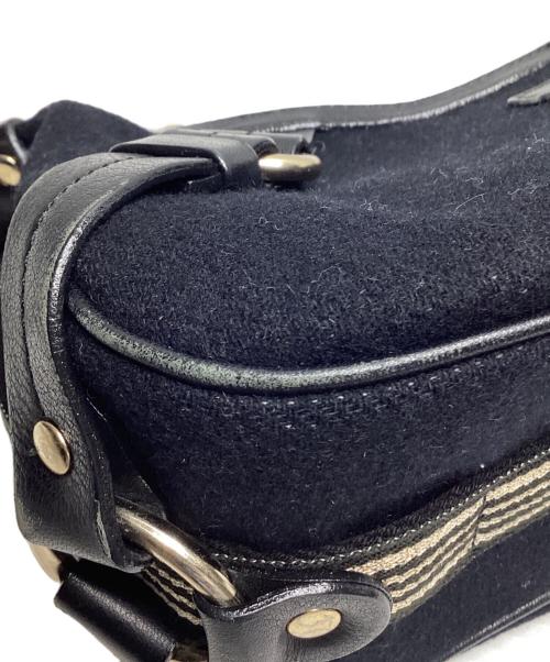 BURBERRY BLUE LABEL（バーバリー ブルー レーベル）BURBERRY BLUE LABEL (バーバリー ブルー レーベル) ワンショルダーバッグ ブラックの古着・服飾アイテム