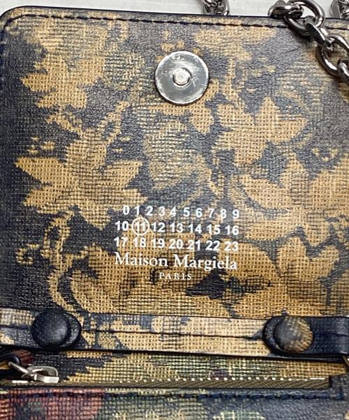 Maison Margiela（メゾンマルジェラ）Maison Margiela (メゾンマルジェラ) タペストリー花柄チェーンウォレットチェーンウォレット ベージュの古着・服飾アイテム
