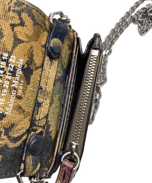 Maison Margiela（メゾンマルジェラ）Maison Margiela (メゾンマルジェラ) タペストリー花柄チェーンウォレットチェーンウォレット ベージュの古着・服飾アイテム
