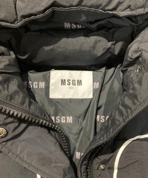 MSGM KIDS（エムエスジーエム）MSGM KIDS (エムエスジーエム) ロゴ入りダウンジャケット ブラック サイズ:10歳の古着・服飾アイテム