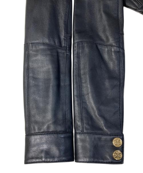TORY BURCH（トリーバーチ）TORY BURCH (トリーバーチ) シープスキンレザージャケット ブラック サイズ:2の古着・服飾アイテム