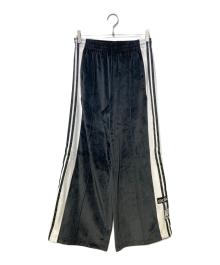 adidas（アディダス）の古着「W ADIBREAK VELOUR TP」｜ブラック