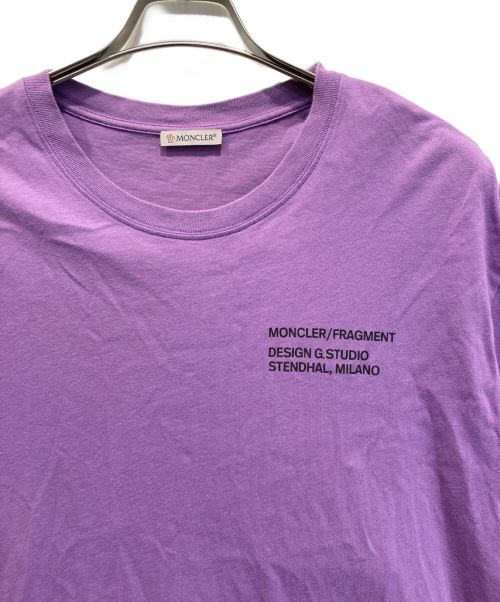 MONCLER（モンクレール）MONCLER (モンクレール) FRAGMENT DESIGN (フラグメントデザイン) fragment design staffロゴ クルーネック Tシャツ パープル サイズ:Lの古着・服飾アイテム