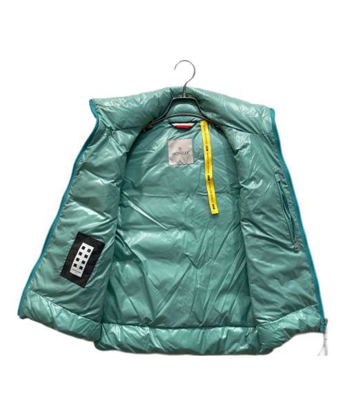 MONCLER（モンクレール）MONCLER (モンクレール) AWAKE (アウェイク) バックロゴシャイニーナイロンダウンベスト スカイブルー 未使用品の古着・服飾アイテム