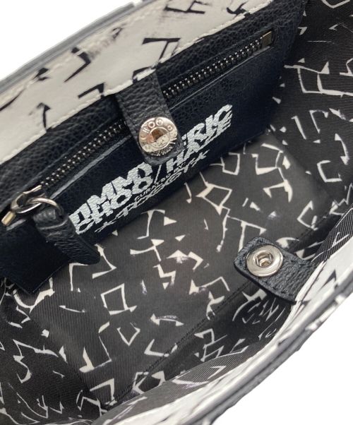 JIMMY CHOO（ジミーチュウ）JIMMY CHOO (ジミーチュウ) eric haze (エリックヘイズ) SHOPPER TOTE/S ブラック×ホワイトの古着・服飾アイテム