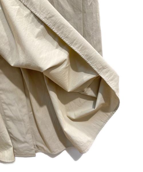 Spick and Span（スピック＆スパン）Spick and Span (スピックアンドスパン) コットンナイロンキャミソールボリュームドレス ベージュ サイズ:-の古着・服飾アイテム