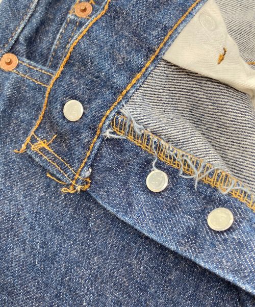 LEVI'S（リーバイス）LEVI'S (リーバイス) デニムパンツ インディゴ サイズ:W30の古着・服飾アイテム