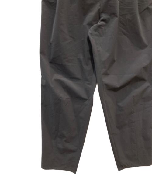 CADUNE（カデュネ）CADUNE (カデュネ) パフスリーブオールインワン ブラック サイズ:UK40の古着・服飾アイテム