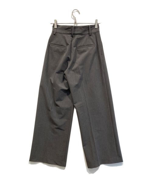 SHENERY（シーナリー）SHENERY (シーナリー) カーブウエストタックパンツ グレー サイズ:36の古着・服飾アイテム