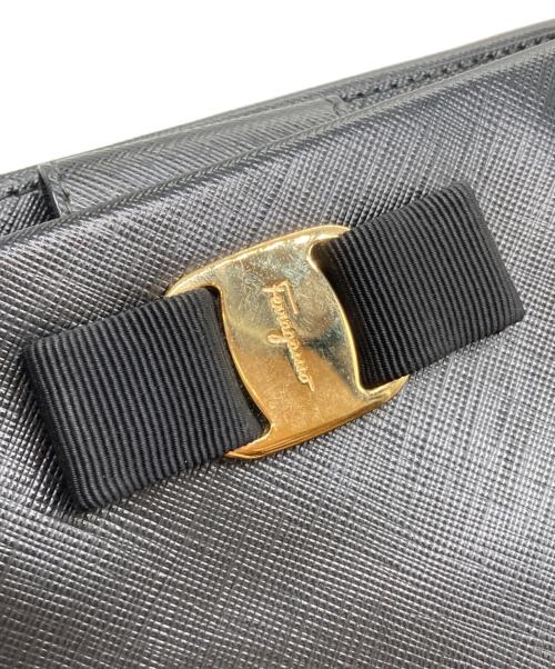 Salvatore Ferragamo（サルヴァトーレ フェラガモ）Salvatore Ferragamo (サルヴァトーレ フェラガモ) チェーンショルダーバッグ ブラックの古着・服飾アイテム