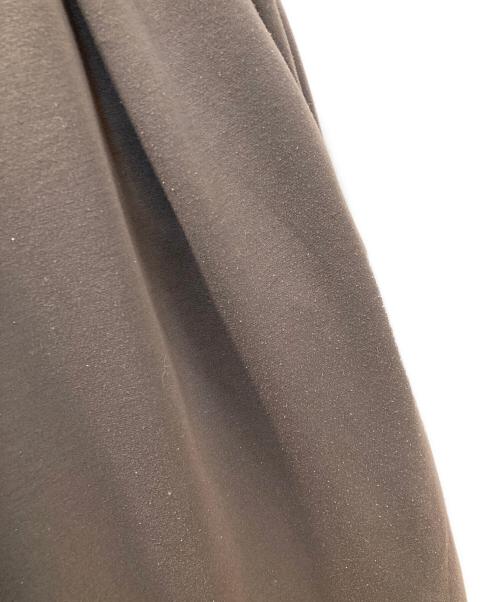 MUSE de Deuxieme Classe（ミューズ ドゥーズィエム クラス）MUSE de Deuxieme Classe (ミューズ ドゥーズィエム クラス) dumblefit タックパンツ グレー サイズ:38の古着・服飾アイテム