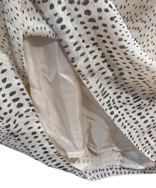 tsumori chisato（ツモリチサト）tsumori chisato (ツモリチサト) ワンピース ベージュ サイズ:2 未使用品の古着・服飾アイテム