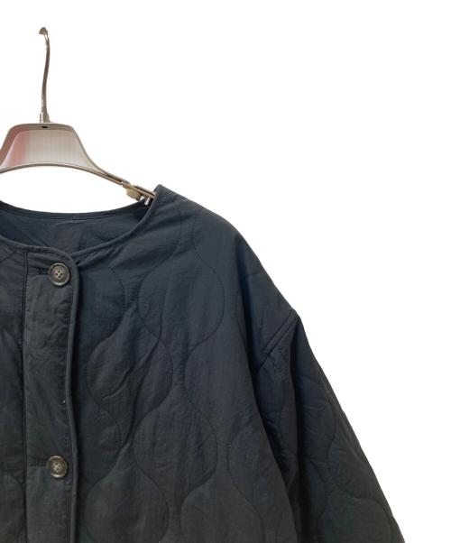 URBAN RESEARCH（アーバンリサーチ）URBAN RESEARCH (アーバンリサーチ) 中綿リバーシブルコート ブラック サイズ:FREEの古着・服飾アイテム