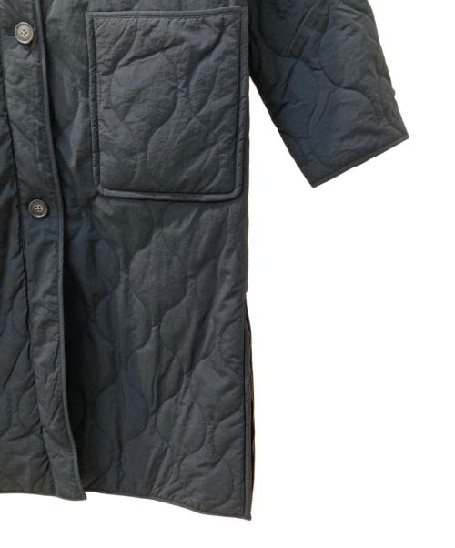 URBAN RESEARCH（アーバンリサーチ）URBAN RESEARCH (アーバンリサーチ) 中綿リバーシブルコート ブラック サイズ:FREEの古着・服飾アイテム