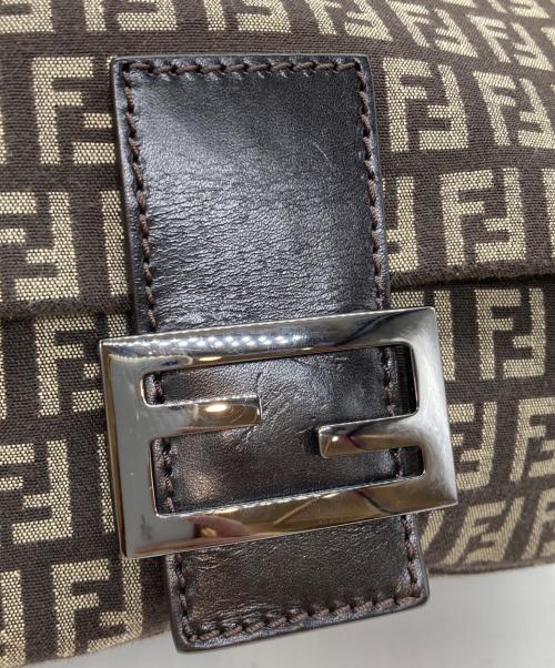 FENDI（フェンディ）FENDI (フェンディ) ショルダーバッグ ブラウンの古着・服飾アイテム