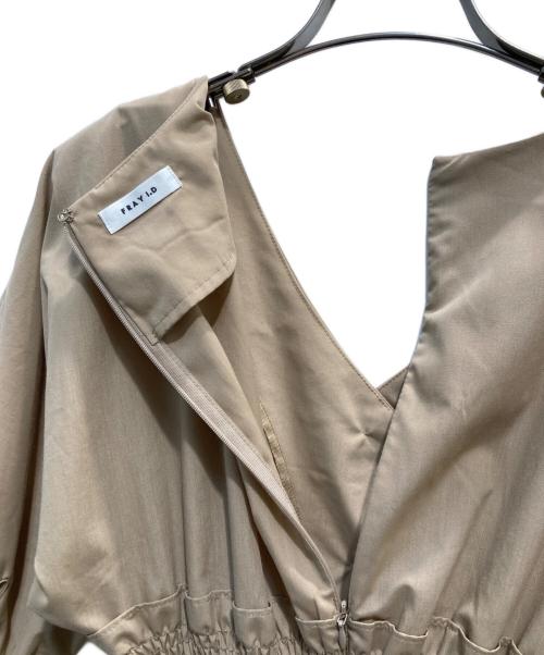 FRAY ID（フレイ アイディー）FRAY ID (フレイ アイディー) ウエストシャーリングフレアーワンピース ベージュ ベージュの古着・服飾アイテム